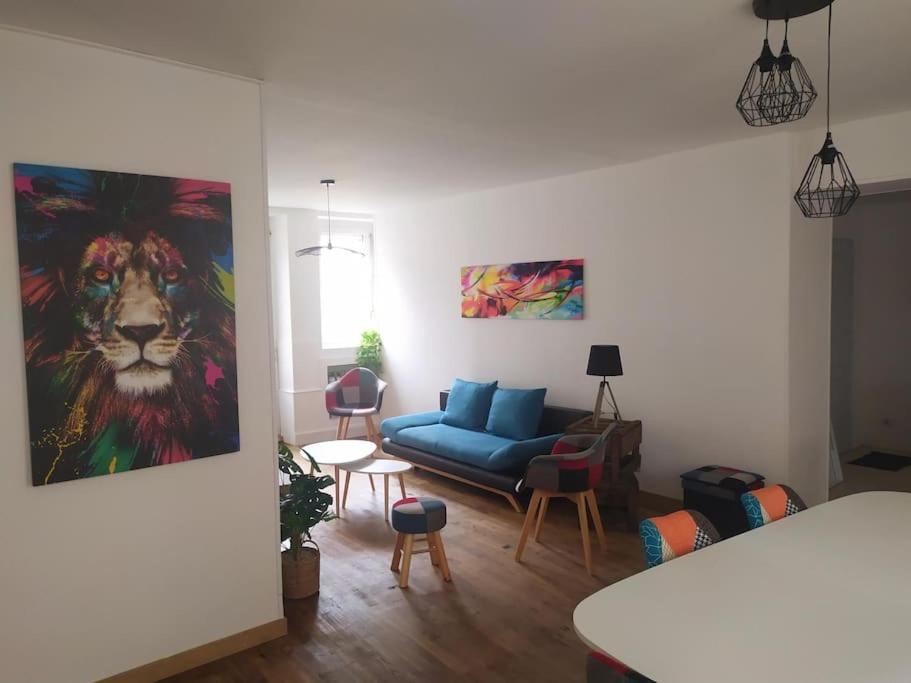 Maison De Ville Tres Lumineuse Civray  Екстериор снимка